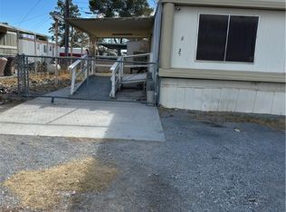 221 W Comstock Cir, Pahrump, NV 89048