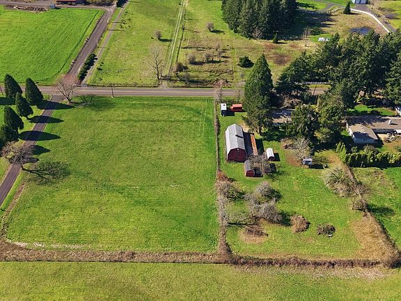 4th image of 22860 SW Newland Rd