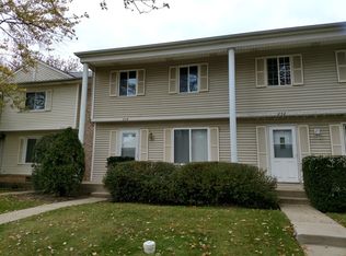 234 Beaconridge Dr, Bolingbrook, IL 60440