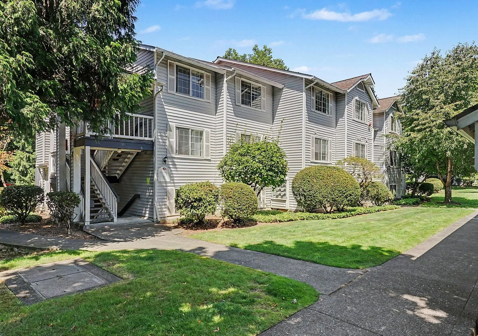 2Bd/1Ba Newcastle Condo — Photo 1