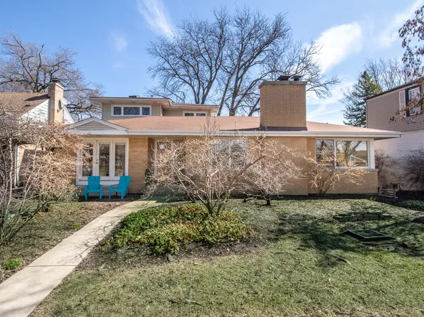 8029 N Kedvale Ave, Skokie, IL 60076