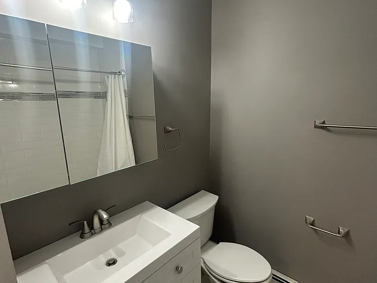 31 Newton St #1A — Photo 19
