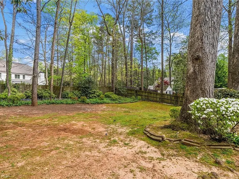 274 Land O Lakes Ct NE — Photo 42