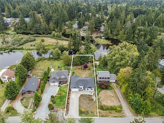 3rd image of 1583 Silver Fir Drive