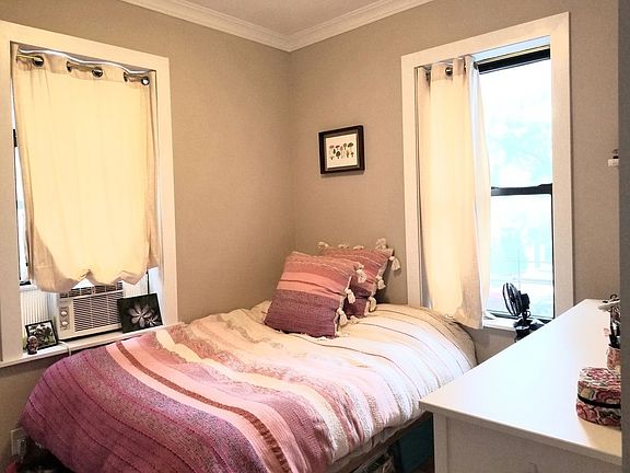 3rd image of 21-57 33rd St #2F