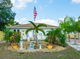 1054 Saint Anne Shrine Rd, Lake Wales, FL 33898