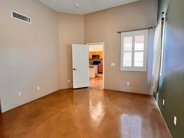 3110 North Ave — Photo 14