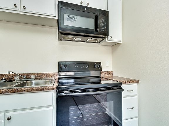 5th image of 1529 E Sunnyside Dr