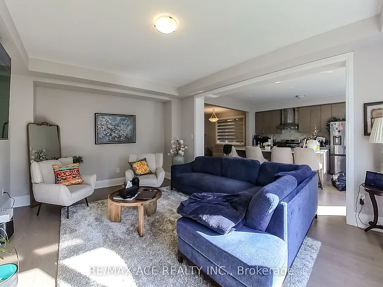261 Marigold Ct — Photo 16