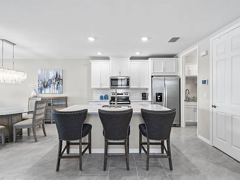 14558 Edgewater Cir — Photo 9