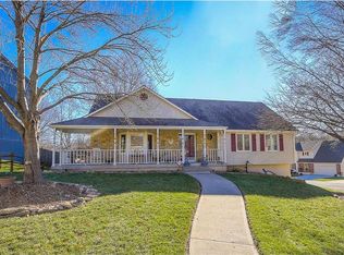 2100 NW Hines Ct, Blue Springs, MO 64015
