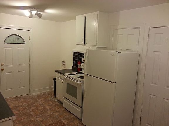 5th image of 1110 E Lawson St