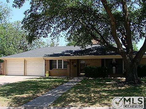 1st image of 2309 Hollis Dr