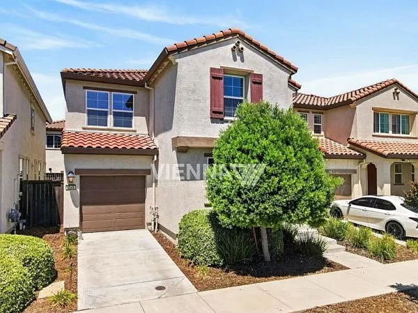 4 bed, 3.0 bath, 2000 sqft, $2,850 — Photo 1