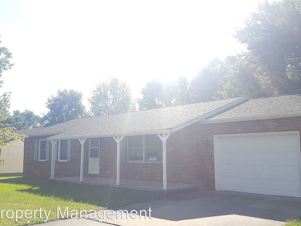1st image of 606 Valmar Dr