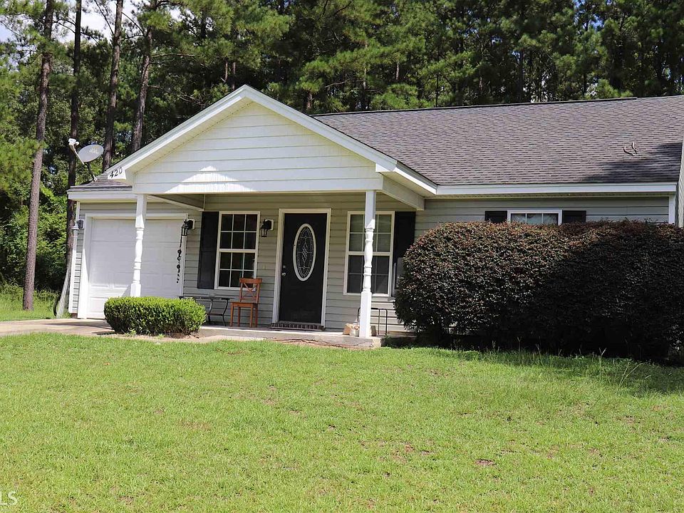 2nd image of 420 Shadowbrook Cir