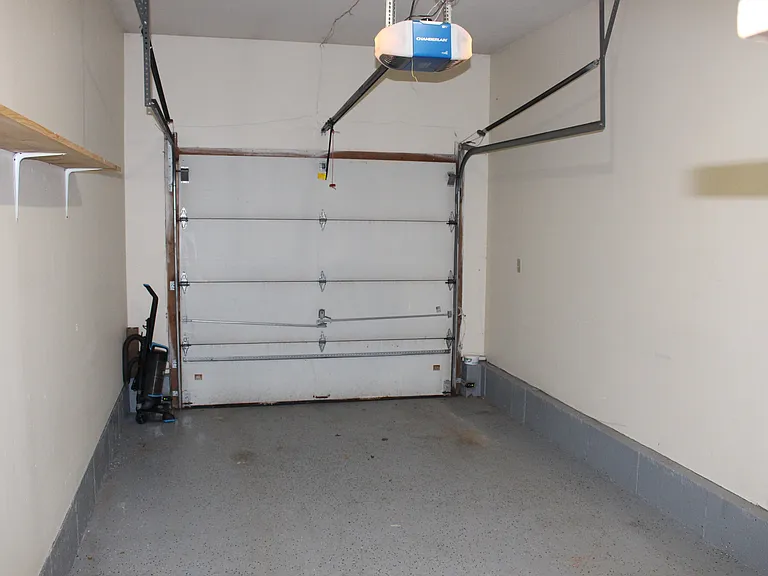75 Florence Way — Photo 34