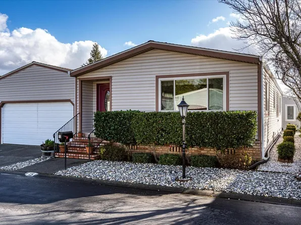 15 Falcon Crest Circle, Napa, CA 94558