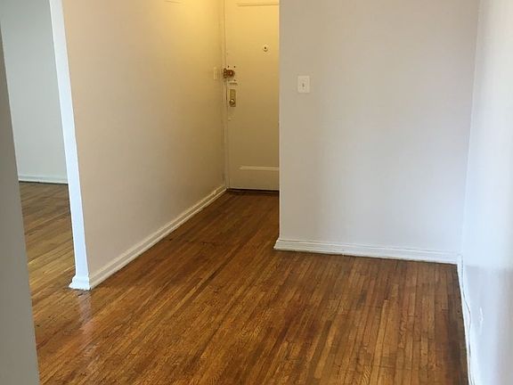 5th image of 1840 E 13th St APT 4K