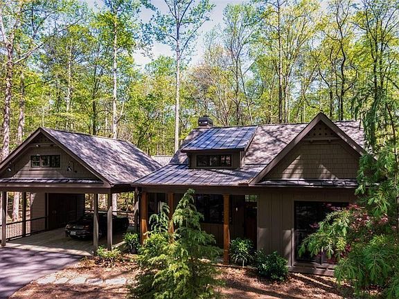 2nd image of 528 Quail Cove Dr