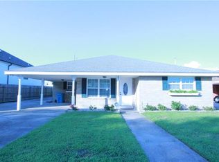 205 Bear Dr, Arabi, LA 70032