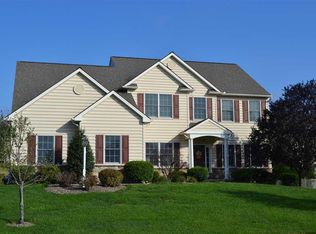 6004 Three Rivers Dr, Harrisburg, PA 17112