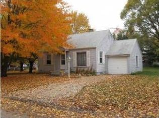 87 Hebert St SW, Grand Rapids, MI 49548