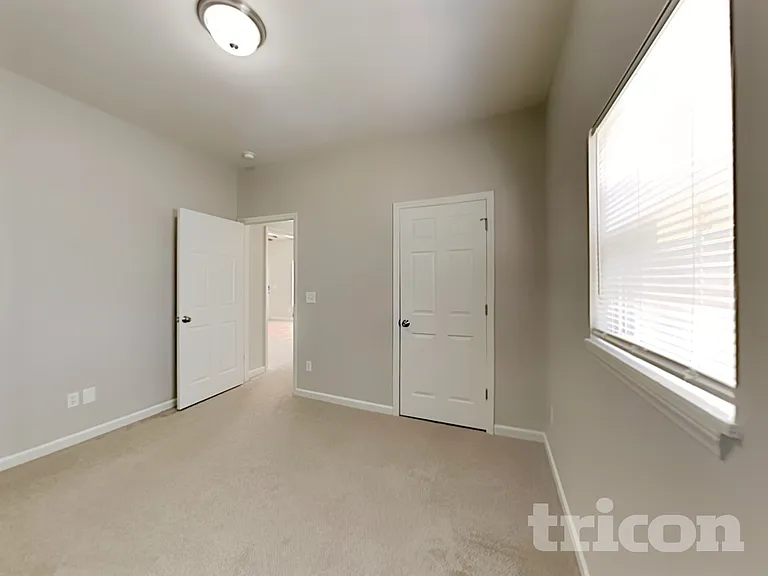 2897 Shady Lane Ave — Photo 13