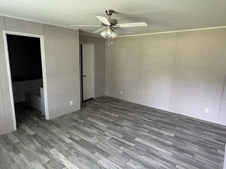 903 SW 24th St #903 — Photo 10