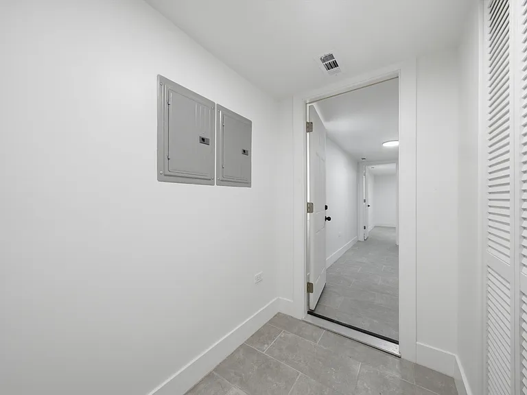 2954 N Elston Ave #G — Photo 17