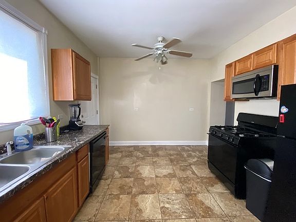 4th image of 623 S Campbell Ave