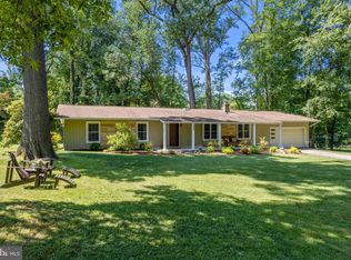 668 Davis Ln, Wayne, PA 19087