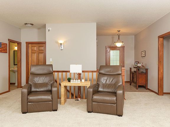 3rd image of 1163 Aspen Valley Dr