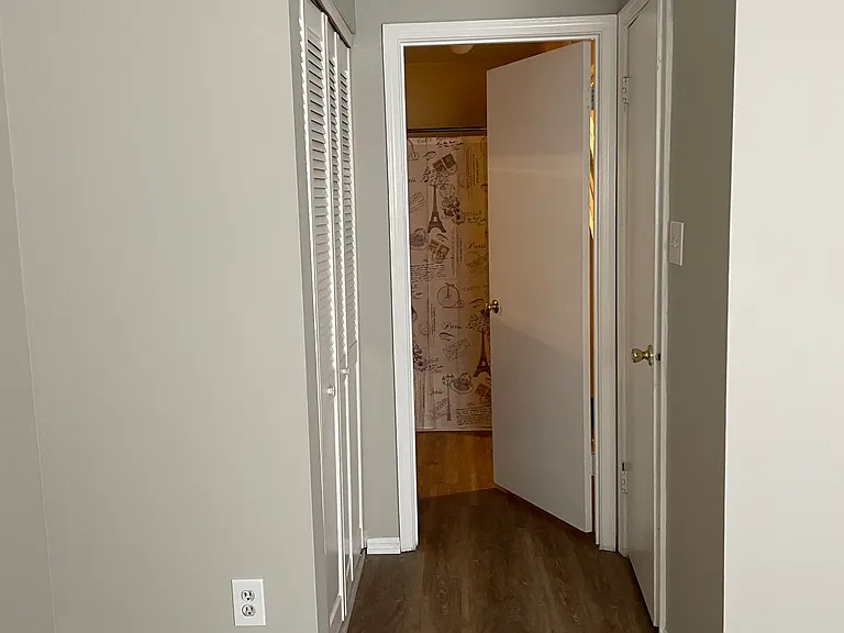 12211 Stevenson Ct — Photo 13