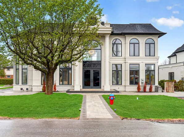 321 Morden Rd, Oakville, ON L6K 2S6