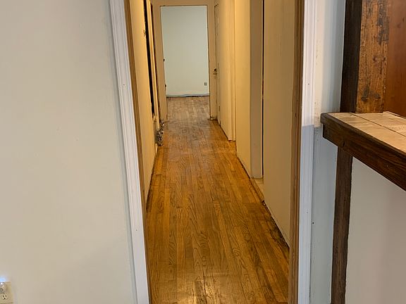 3rd image of 31 Srant Dr