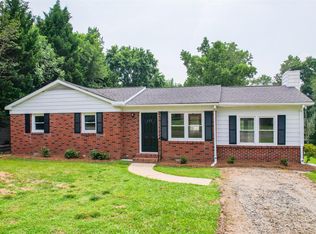 122 Crestview Dr, Concord, NC 28027