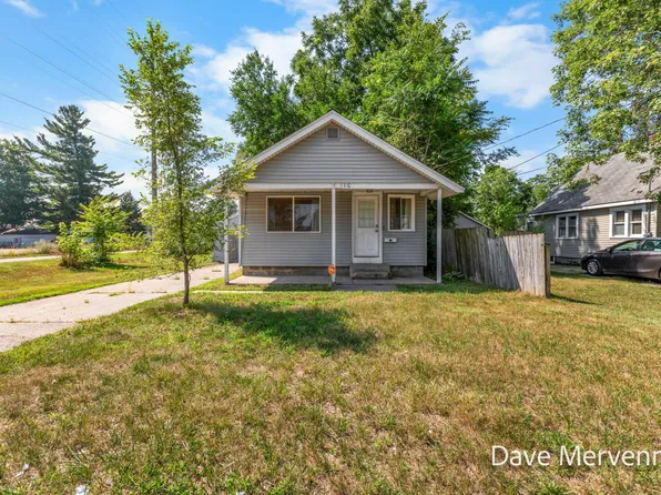 110 Bellevue St SW, Wyoming, MI 49548