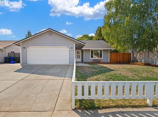 87582 Esprit Ct, Veneta, OR 97487