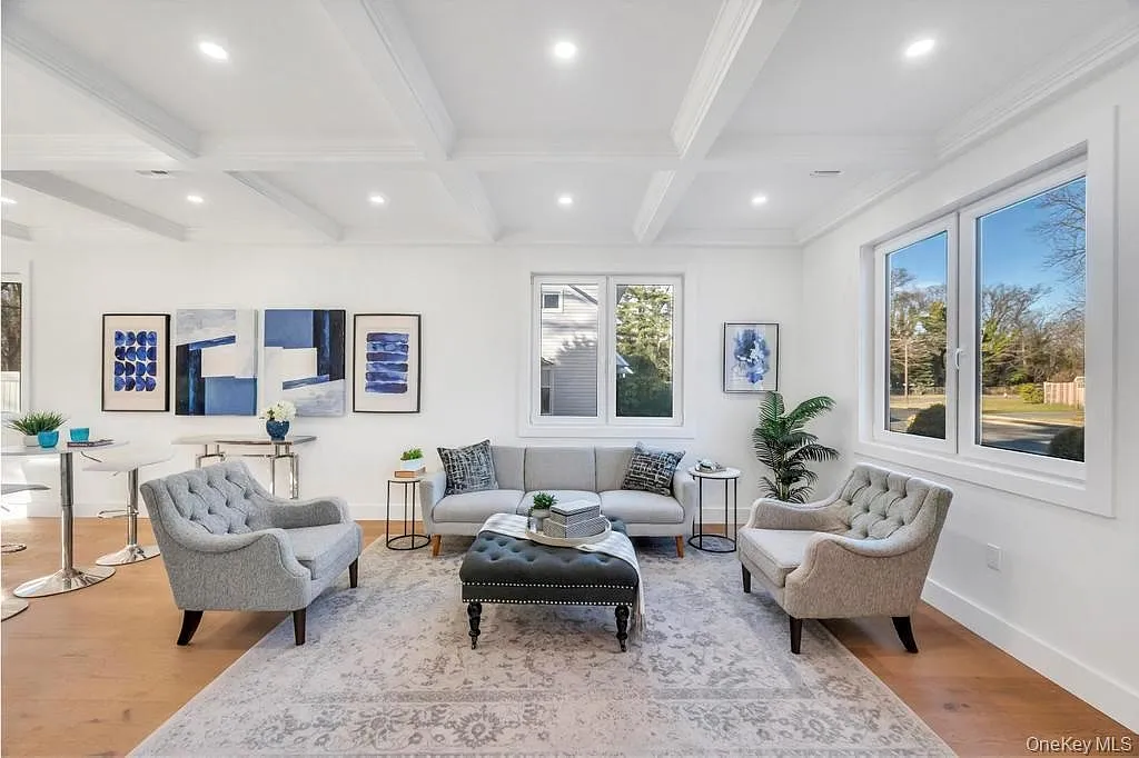 5 bed, 3000 sqft, $6,900 — Photo 3