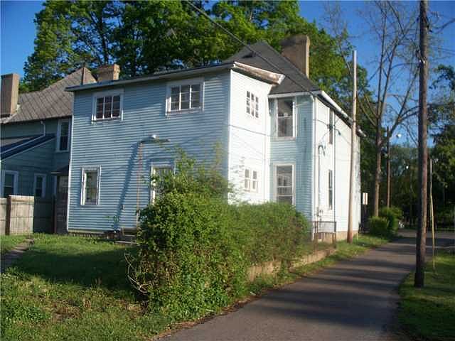 2nd image of 182 Burbridge Ave