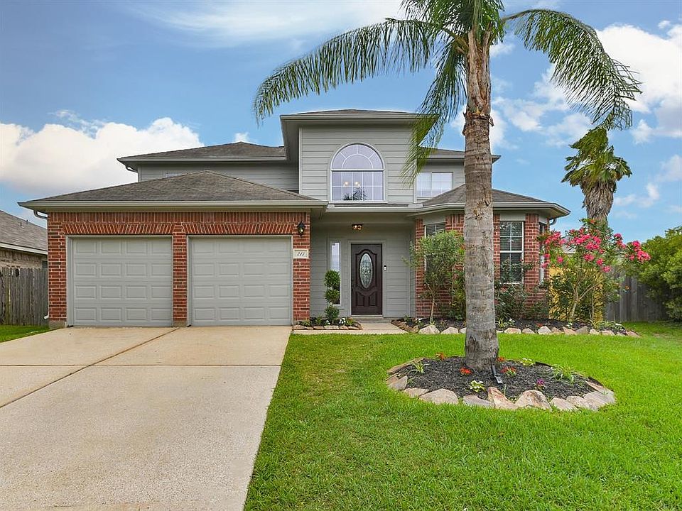 1st image of 211 Flat Creek Ln