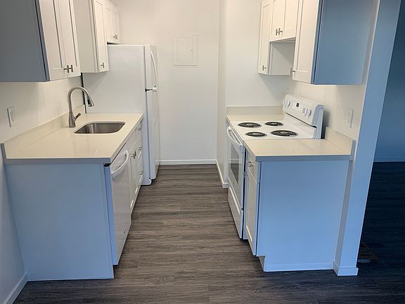 3rd image of 9800 5th Ave NE Unit 301