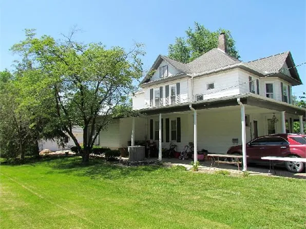 315 E Clare St, Pittsfield, IL 62363