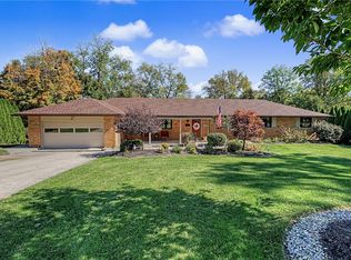 4070 Woodedge Dr, Bellbrook, OH 45305