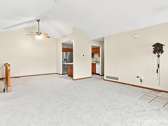 5th image of 1744 Court St #1744