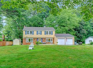 14 Patterson Ln, Manalapan, NJ 07726