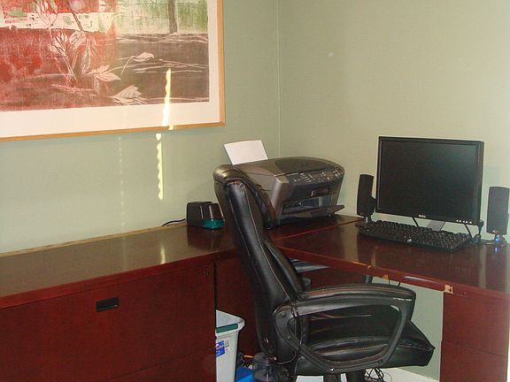 1st floor office or bedroom