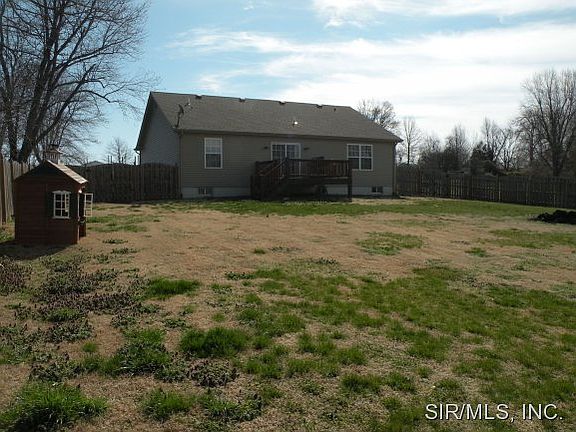 2nd image of 401 Tristan Ln