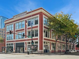 2000 S Michigan Ave APT 304, Chicago, IL 60616